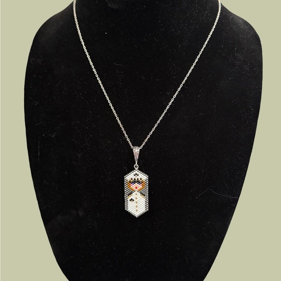 Handwoven handcrafted beaded female Navy Naval Officer pendant necklace - Picture 3 of 6